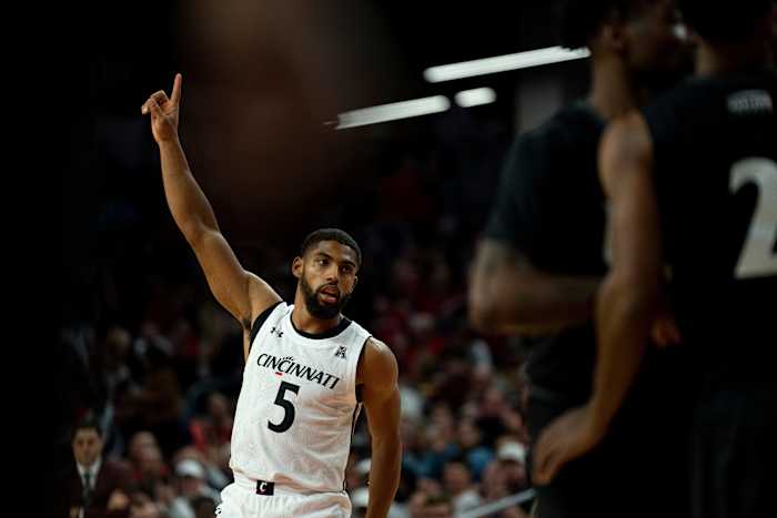 Cincinnati Bearcats guard David DeJulius (5) celebrates after hitting a shot in the first half of the men s NCAA basketball game between the Cincinnati Bearcats and the Cleveland State Vikings at Fifth Third Arena in Cincinnati on Thursday, Nov. 10, 2022. Cleveland State Vikings At Cincinnati Bearcats